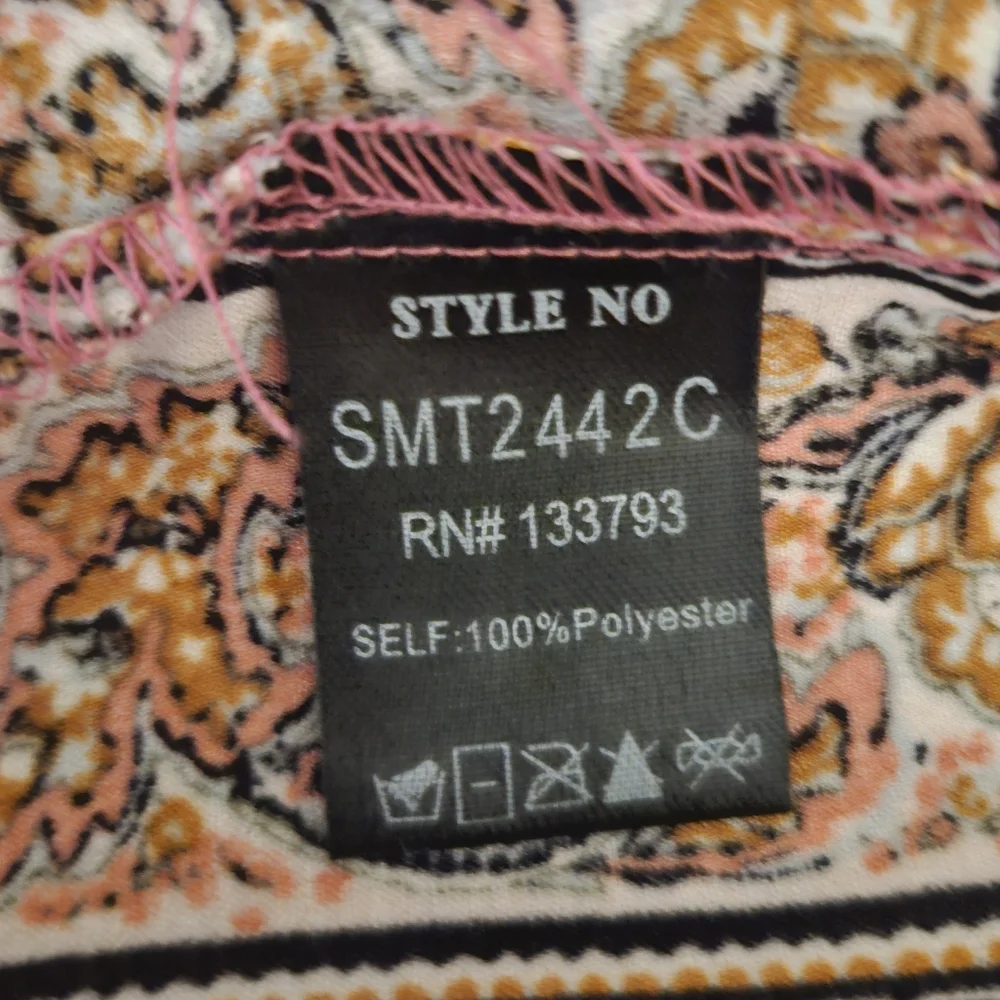 High Low Silk Like Top.  Says Size Small But Fits Like A XL - Picture 4 of 8